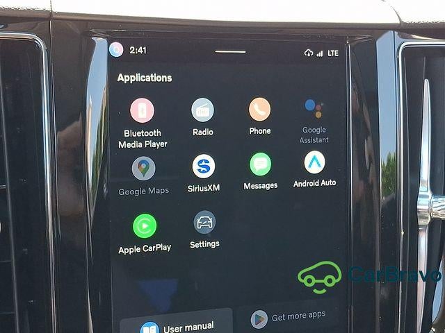 2023 Volvo XC60 B5 Plus Dark Theme