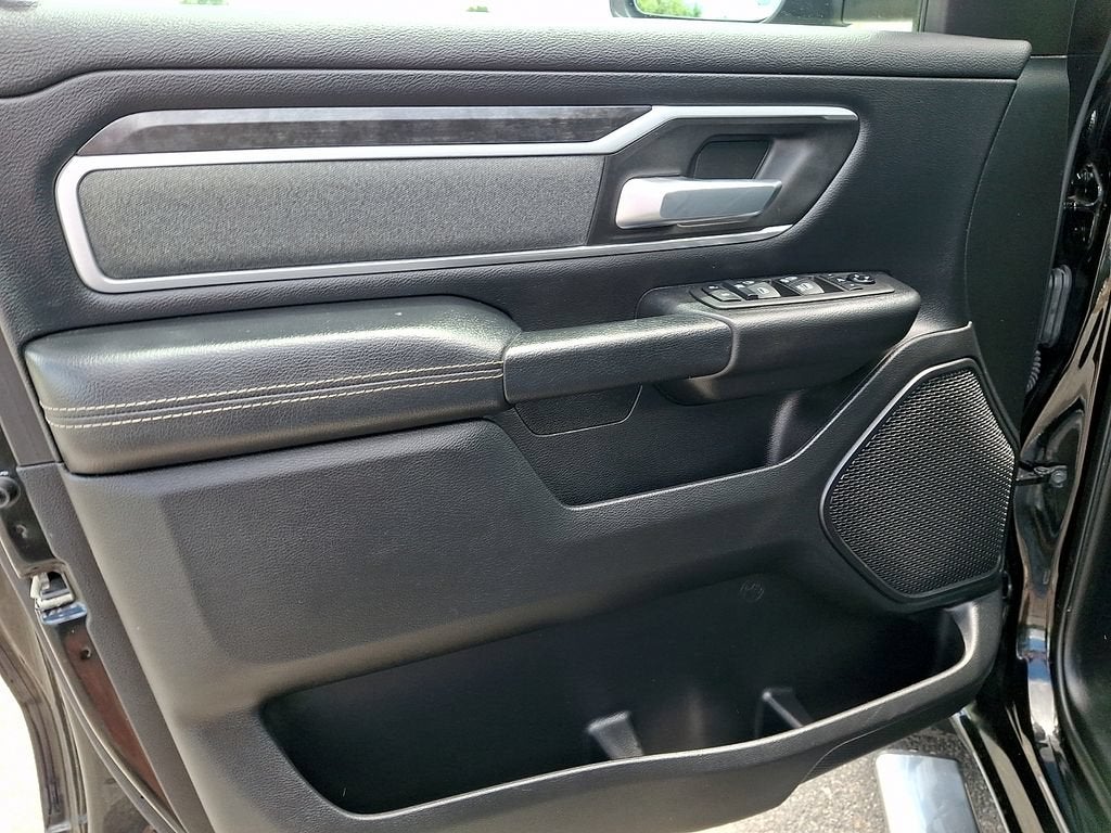 2021 RAM 1500 Big Horn Crew Cab 4x4 5'7" Box