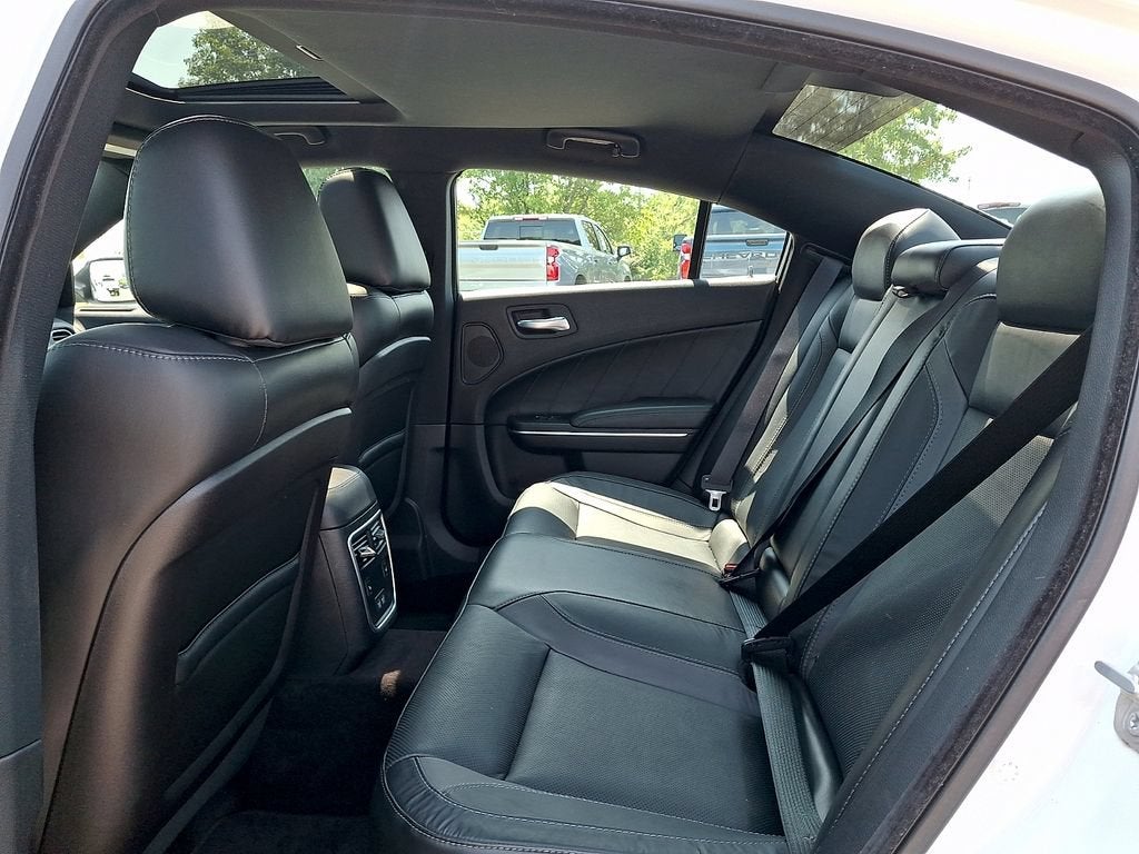 2017 Dodge Charger SXT RWD