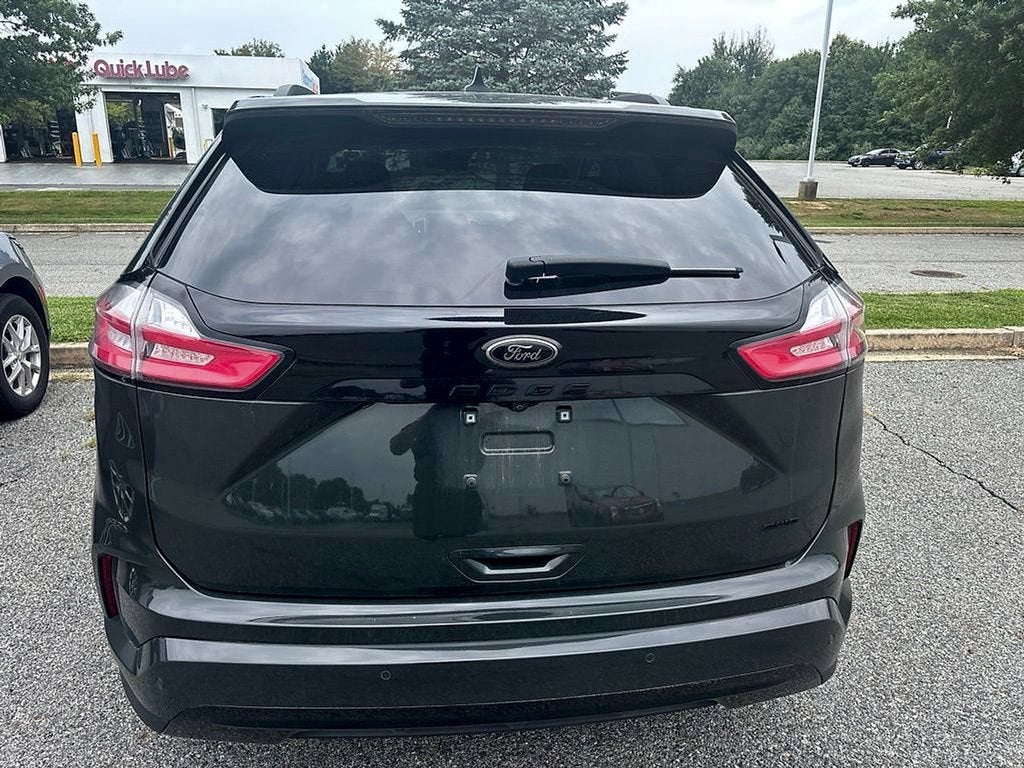2023 Ford Edge SE