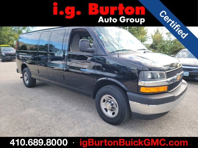 2025 Chevrolet Express Passenger 1LT