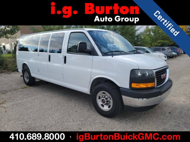 2025 GMC Savana Passenger LT