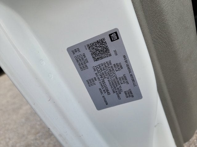 2025 GMC Savana Passenger LT