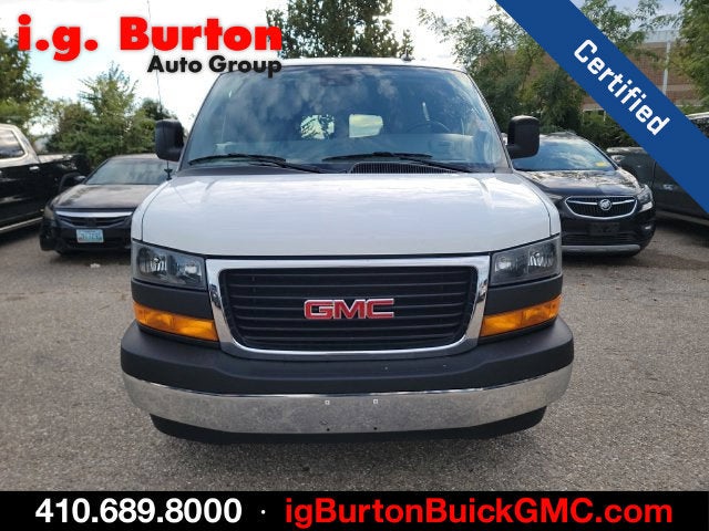 2025 GMC Savana Passenger LT