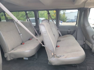 2025 GMC Savana Passenger LT