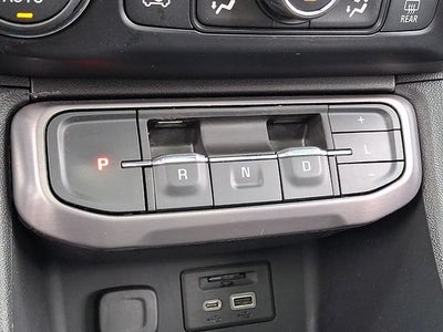 2021 GMC Acadia AT4