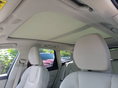 2022 Volvo XC60 B6 Inscription