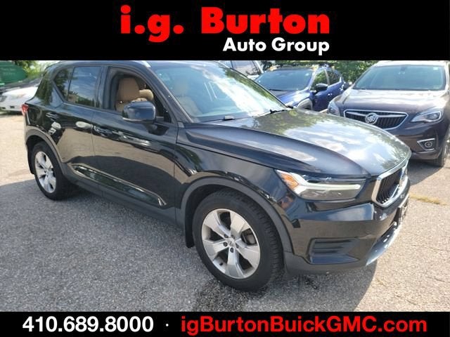 2019 Volvo XC40 T5 Momentum