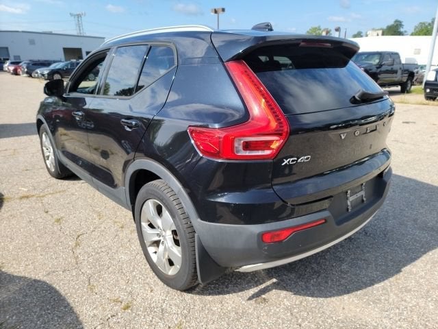 2019 Volvo XC40 T5 Momentum