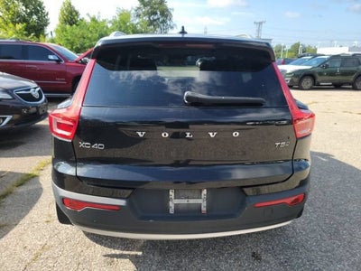 2019 Volvo XC40 T5 Momentum